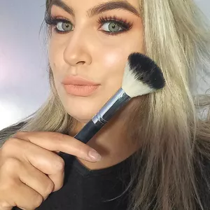 Imagem do curso Curso de automaquiagem