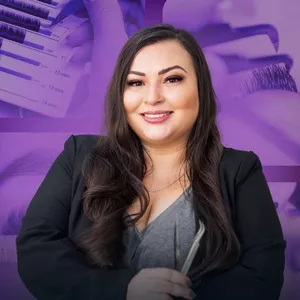 Descomplica Lash - Do zero à agenda cheia de clientes. Formação completa, suporte vitalício e trilha de negócios para você viver de extensão de cílios. Nádya Sampaio Academy