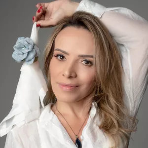 Imagem de capa para o Curso online Andreia Resende Florearia - Curso de Porta-Guardanapo