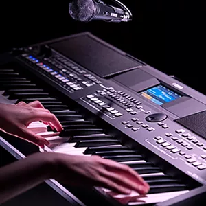 Imagem de capa para o Curso online Pacote de Timbres Yamaha PSR-SX600 para Igrejas - Andres Sório