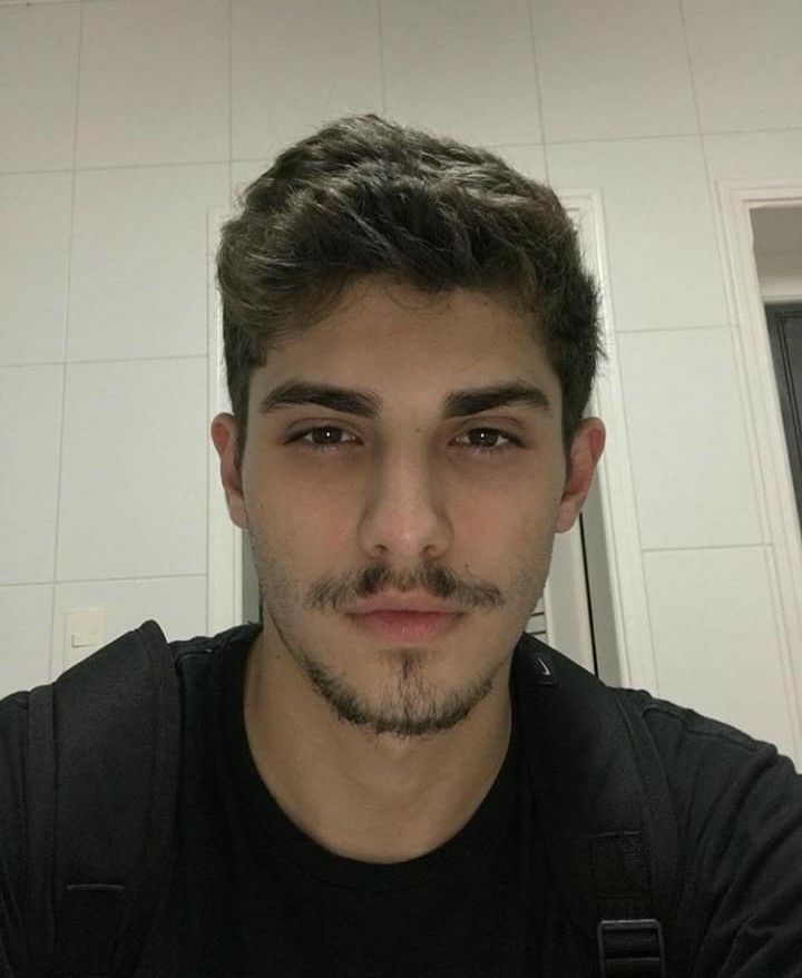 Carlos R. – Colombia