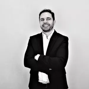 Imagem de capa para o Curso online DO CAOS FINANCEIRO À INDEPENDÊNCIA