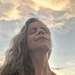 Imagem de capa para o Ebook Emagrecer Sem Dor - A Verdade Que Ninguém Te Conta