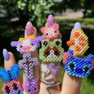 Imagen de portada para Ebook Anillos en Mostacillas: Guía Creativa