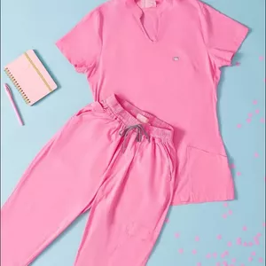 Imagem de capa para o Ebook MOLDES DE CONJUNTO DE PIJAMA CIRURGICO FEMININO