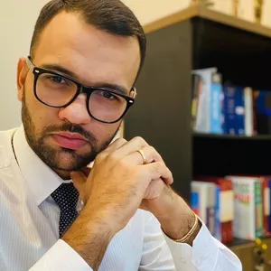 Imagem de capa para o Curso online Comunidade Arrematando Tudo- CAT