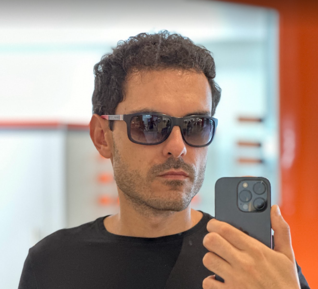 Leonardo Amoyr