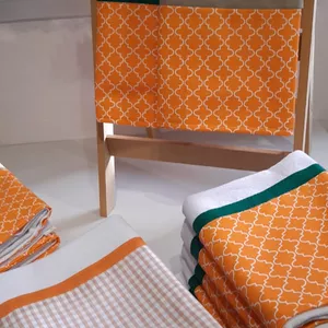 Imagem de capa para o Curso online Renda extra com panos de prato. 