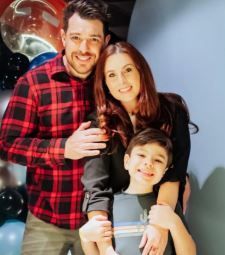 Camila, mãe e professora 