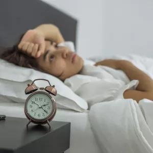 Imagem de capa para o Ebook Insônia nunca Mais: Descubra o Segredo para Noites de Sono Profundo e Reparador