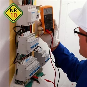 Imagem de capa para o Curso online NR10 - SEGURANÇA EM INSTALAÇÕES E SERVIÇOS COM ELETRICIDADE - FORMAÇÃO