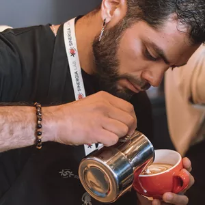 Imagen de portada para Curso online Técnica de Texturizado de Leche para el Café