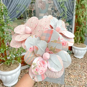 Imagem de capa para o Curso online Flor decorativa em tecido