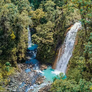 Cover image for Ebook Authentic Costa Rica: 10 Hidden Destinations You Must Visit