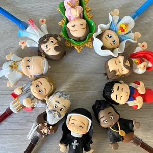 Imagem de capa para o Curso online Mini-santinhos em biscuit