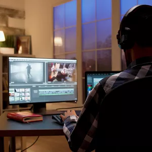 Imagem de capa para o Curso online CURSO DE EDIÇÃO DE VÍDEOS - CURSO PARA INICIANTES 