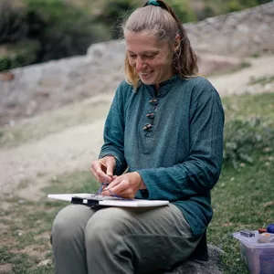 Imagem de capa para o Curso online Descubra a Arte da Encadernação: Crie seu Próprio Caderno e Transforme sua Vida