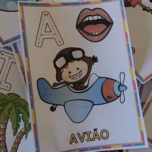 Imagem de capa para o Curso online Alfabeto de parede - Educação Infantil 
