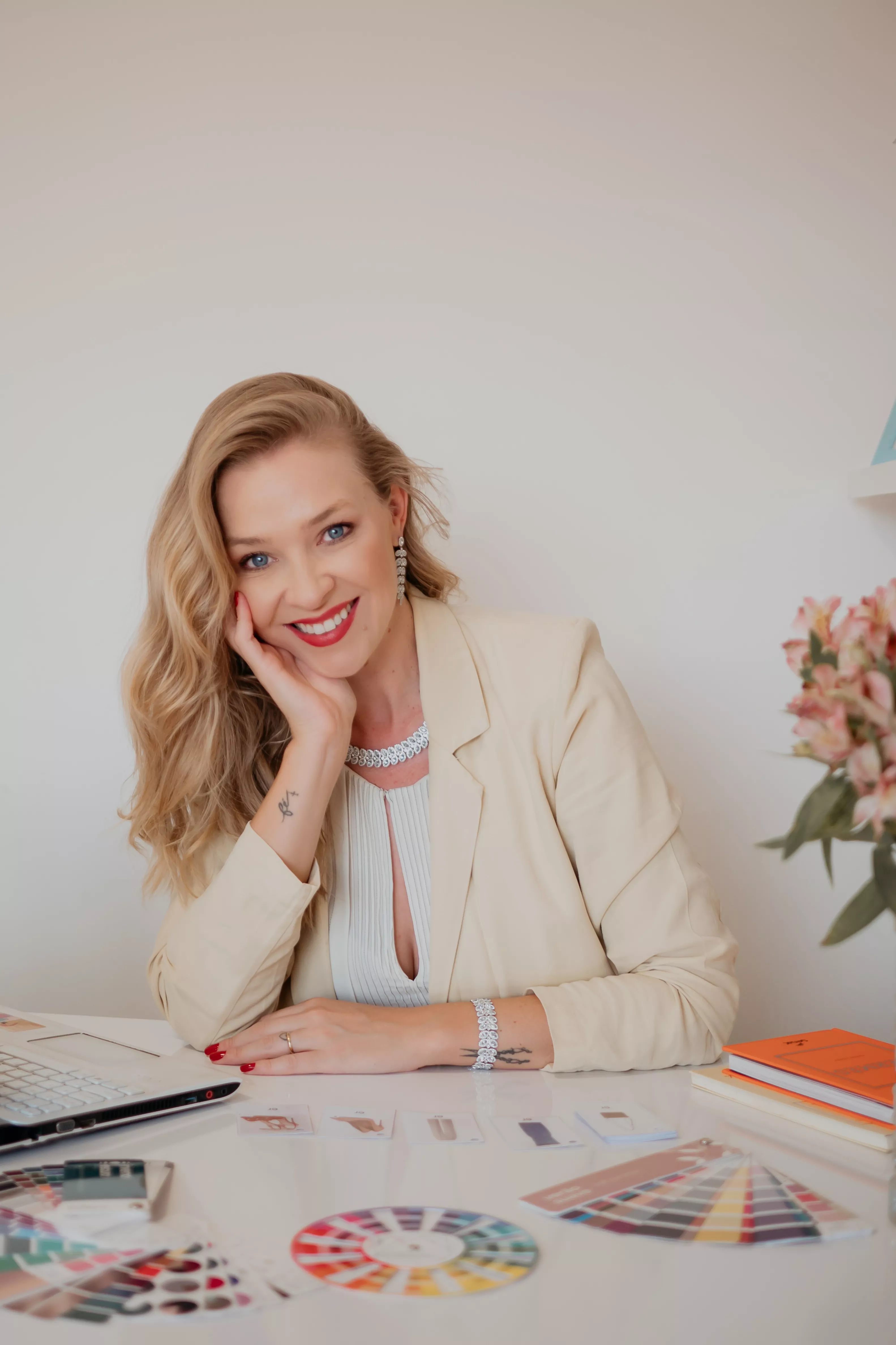  Curso Guarda-Roupa Chic & Versátil. — imagem 2