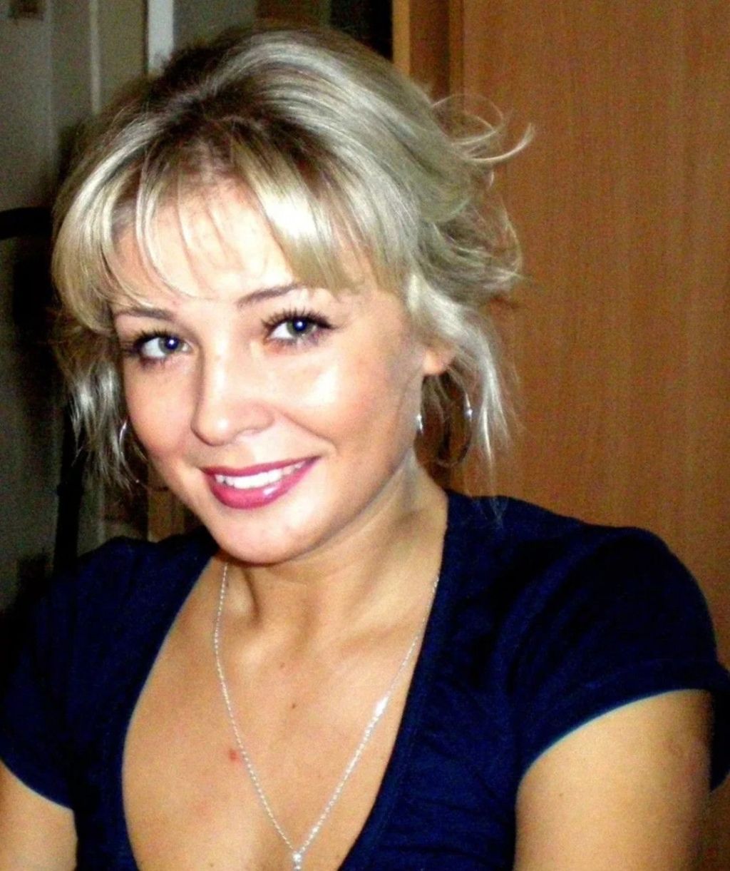 Sarah Thompson, 38
