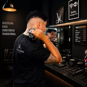 Imagem do curso corte seu proprio cabelo