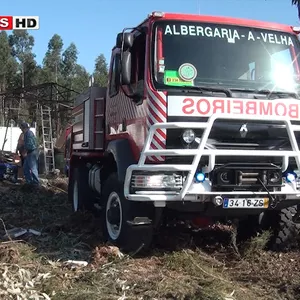 Imagem de capa para o Curso online Documentário sobre os Bombeiros de Albergaria-a-Velha produzido em 2014 e revisto em 2018 com novas cenas