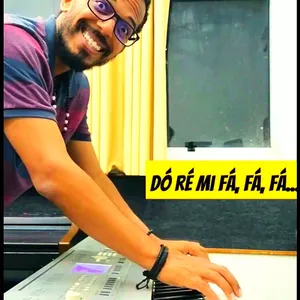 Imagem de capa para o Curso online TECLADO PRÁTICO