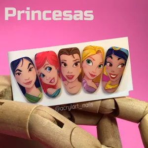 Imagen de portada para Curso online Princesas Disney de cero a perfecto