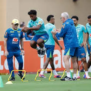 Imagem de capa para o Ebook Evolua no Futebol