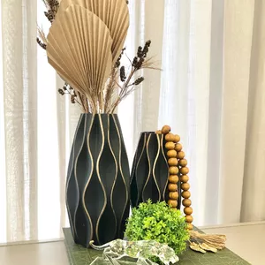 Imagem de capa para o Ebook Molde Folha Latania