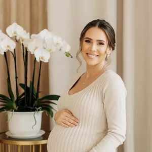 Imagem de capa para o Ebook "Expectativa &amp; Realidade: A Jornada  da Primeira Gravidez"