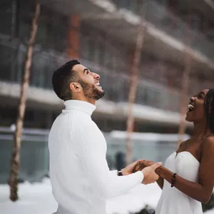 Imagem de capa para o Ebook Transforme Seu Relacionamento: Estratégias para Melhorar a Comunicação e Conquista