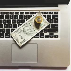 Imagem de capa para o Ebook Ganhar dinheiro na internet ainda hoje, sem investimento.