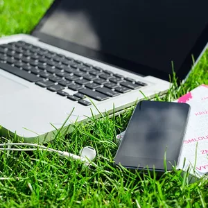 Imagem de capa para o Ebook "Desvendando os Segredos do WiFi: A Tecnologia que Conecta o Mundo!"