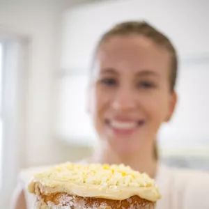 Imagem de capa para o Curso online Receitas de Bolos da Carola Troisgros