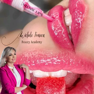 Imagem principal do produto Intense lips Hydra Gloss 
