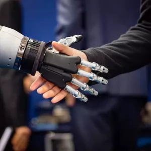 Imagem de capa para o Curso online Robôs automáticos