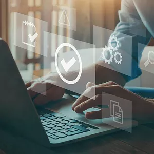 Imagem de capa para o Curso online Gestão em Engenharia Avançada e Computadores