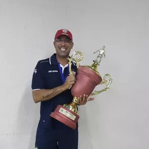 Imagem de capa para o Ebook Exercícios de cadeia cinética fechada e aberta , como aplica-las no futebol?