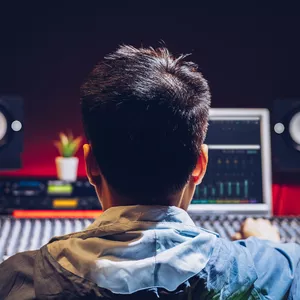 Imagen de portada para Curso online Curso midi y síntesis con coqui selection