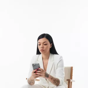 Imagem de capa para o Ebook Transforme Sua Carreira: Torne-se uma Profissional de Alongamento de Cílios