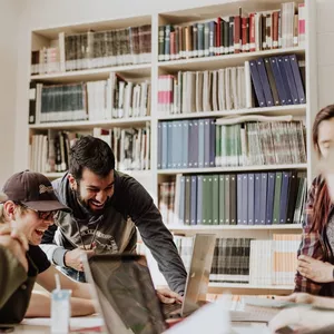 Imagem de capa para o Ebook Guia Completo de Estudos para o ENEM e Vestibulares
