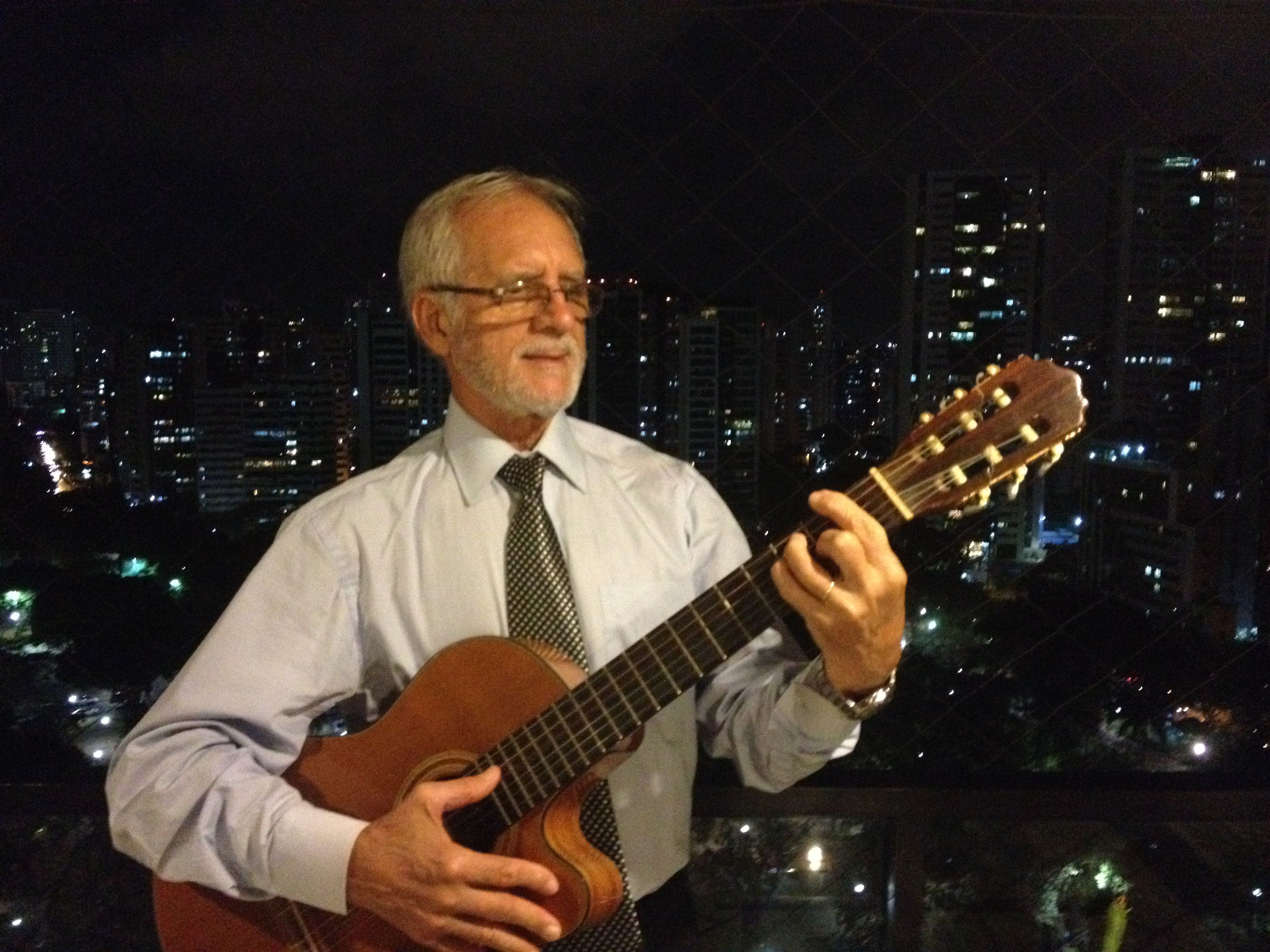 Imagem de Amuado em um canto QUALQUER criado por adilson cordeiro na hotmart