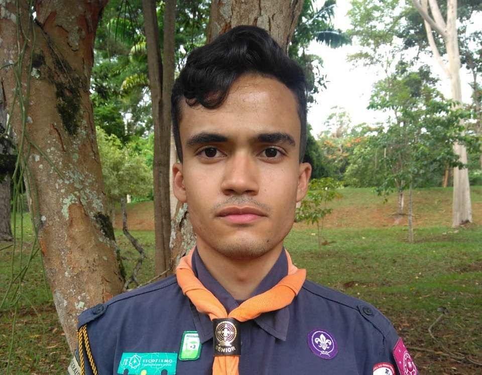 Carlos M. – Monitor Juvenil