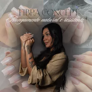 Imagem de capa para o Curso online Fibra Concept - Alongamento natural e resistente. 