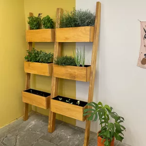 Imagem de capa para o Curso online Horta vertical - Do projeto a montagem