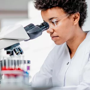 Imagem de capa para o Curso online Análises Clínicas	