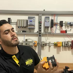 Imagem de capa para o Curso online Dominando comandos elétricos industriais