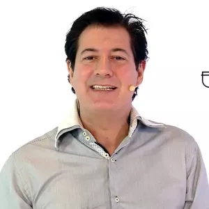 Imagem de capa para o Curso online MÓDULO 03 - SHAGGY CUT