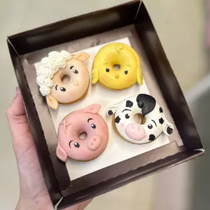 Imagem de capa para o Curso online Cake Donuts Personalizados